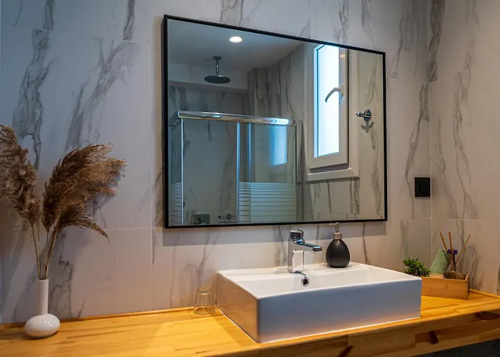 Anna Maria's Maisonette I *